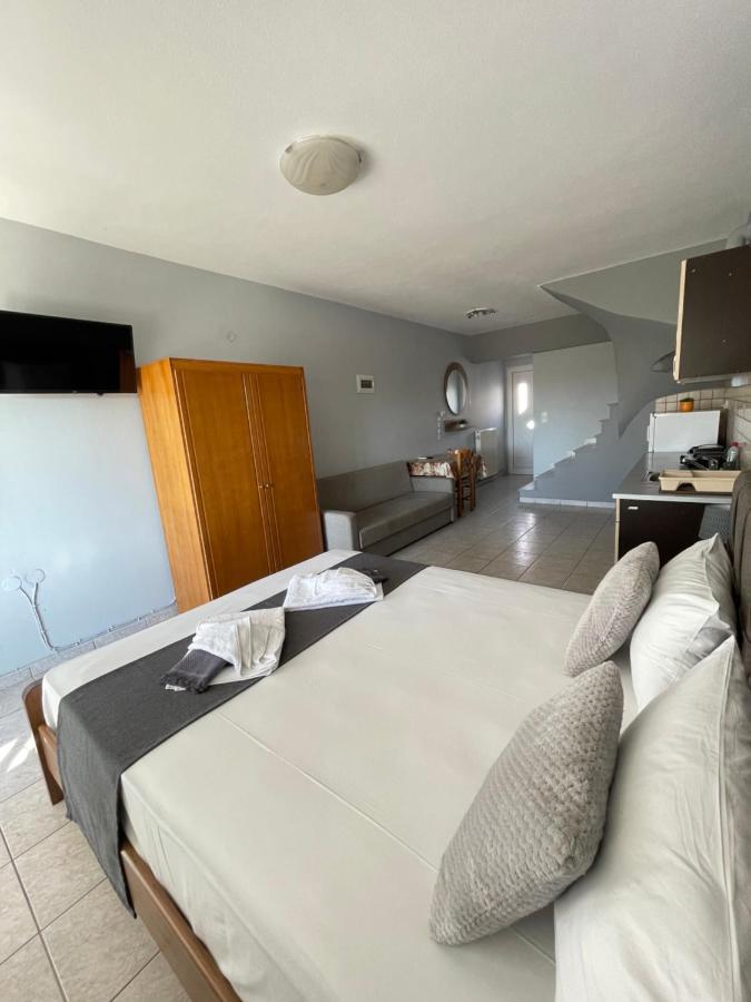 Artemis Hotel Apartments Керамоти Екстериор снимка