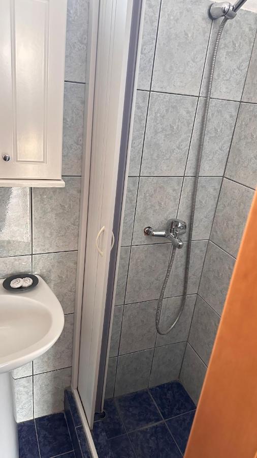 Artemis Hotel Apartments Керамоти Екстериор снимка